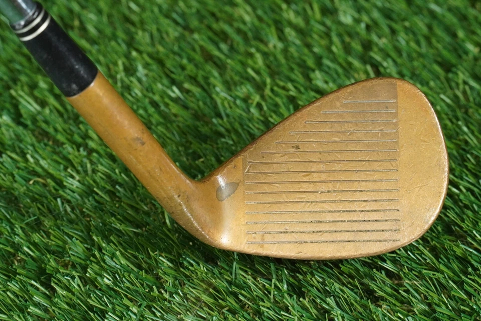 NICKENT GREAT HAWK 56° SAND WEDGE BERYLLIUM CU TRUE TEMPER DYNAMIC GOLD BECU LH - Image 3 of 4