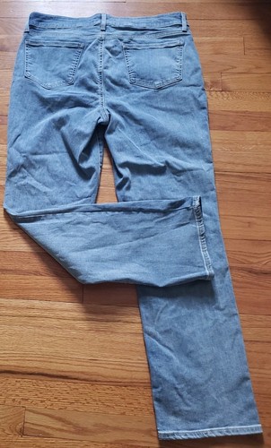 NYDJ Marilyn Straight Leg Jeans Sz Light Wash Sz 14 Stretch Pockets - Picture 11 of 11