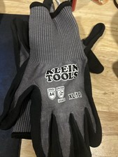 Klein Tools Knit Dipped Glove XL A4 Cut Resistant Glove Safety Gloves