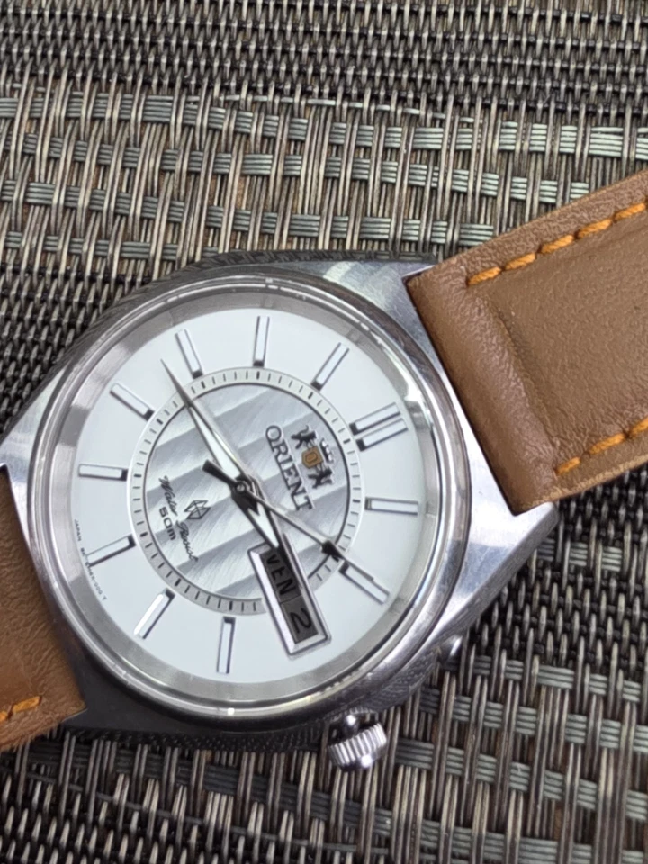 Orient Automatic Saphire Crystal WR 50 Stainless Steel Japan Mens Watch EM6X-CA - Image 3 of 4