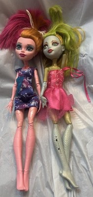 Lot Of 2 Monster High Gigi Grant Genie Freaky Field Trip Lagoonafire Dolls
