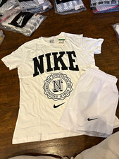 Nike Women s 2-Piece Logo T-Shirt Shorts Set White/Black
