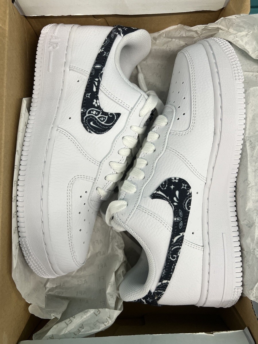◆送料無料◆NIKE◆W NIKE AIR FORCE 1 '07 PAISLEY◆大人気◆ Nike Air Force 1 '07 Essentials Black Paisley W {DH4406-101