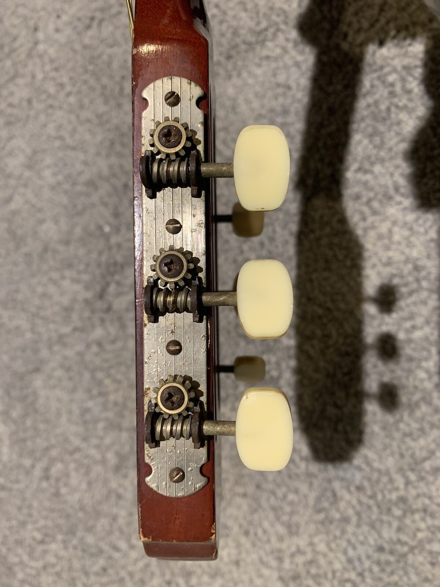 Interesting Vintage Zen-On Zenon Classical Guitar Model 900