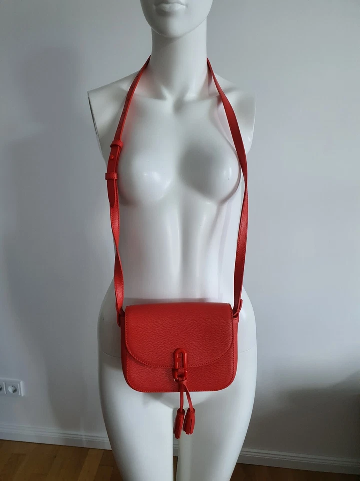 Furla 1927, Foto 2 von 5