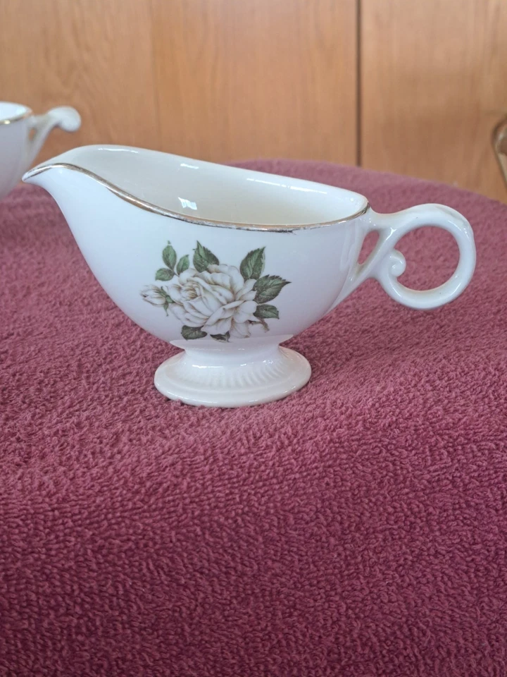 Crema y Azúcar Cuenco Vintage Patrón Rosa Blanca con Follaje Verde Borde Dorado Foto 2 de 4