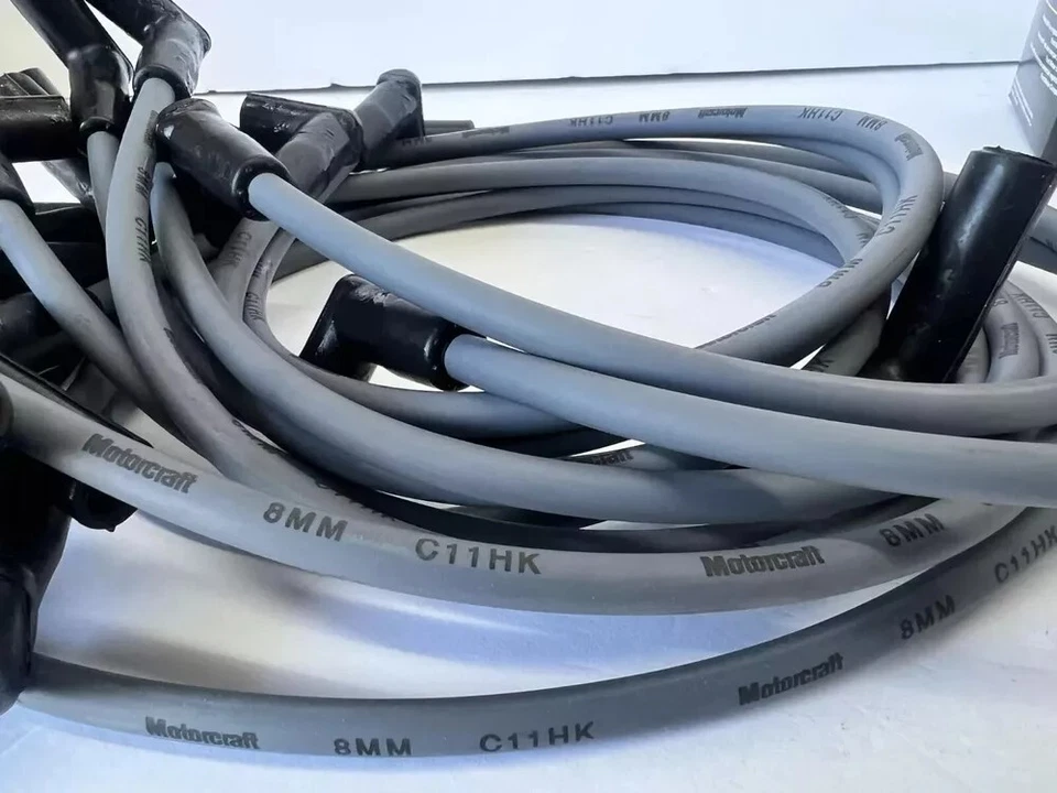 Juego de cables de bujía WR-4015C Motorcraft nuevo para Ford Bronco Town Car 86-89 Foto 4 de 4