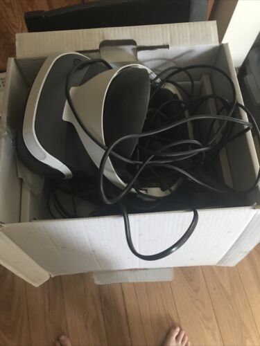 Auriculares Sony Playstation VR - blancos usados configuración para piezas que podrían estar rotos - Imagen 1 de 2