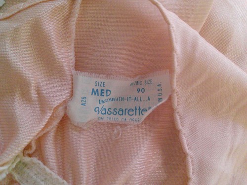 Vtg Monica Tilley for Vassarette Silky Peach Nylon Long Full Sweep Nightgown M - Picture 8 of 8