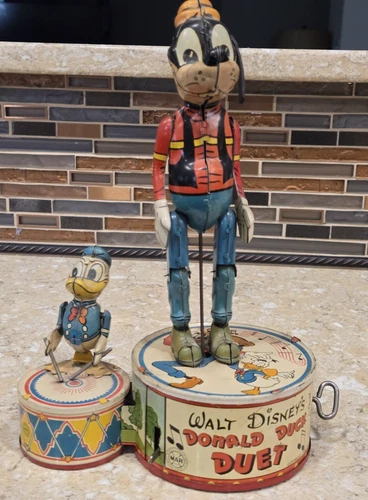VINTAGE 1946 MARX WALT DISNEY TIN LITHO WIND-UP DONALD DUCK DUET - WORKING