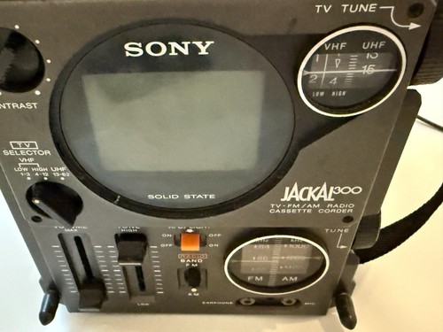 Sony FX-300 Jackal 200 Vintage TV AM/FM Radio Cassette Recorder Japan Working - Picture 7 of 15