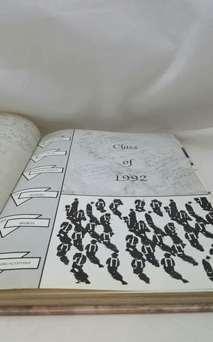 New Jersey Monsignore Donovan Exemplar High School YearBook 1992 Nj  - Bild 5 von 6