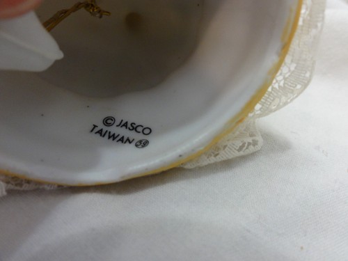 Vintage Jasco Lil Chimers Porcelain Goose In Basket Bell Christmas Ornament - Picture 9 of 9