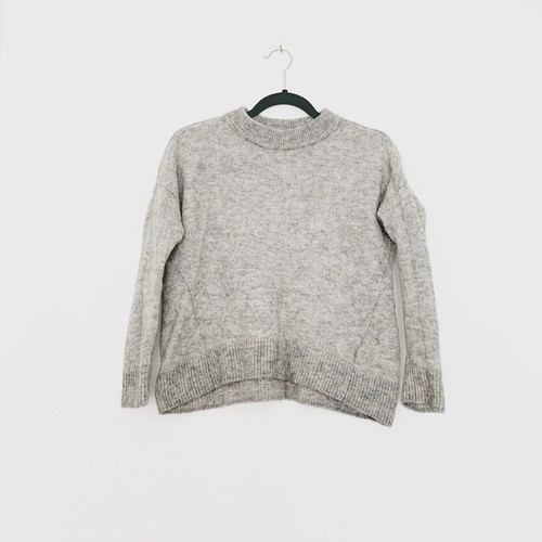 H\u0026M Grey Crewneck Sweater Basic Neutral 