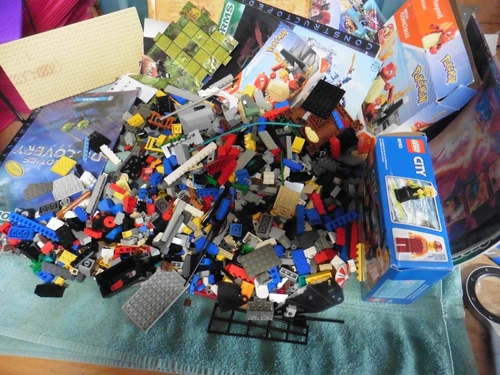 Mini legos lot Mini figures kingdom knight star wars legs hats body parts weapon