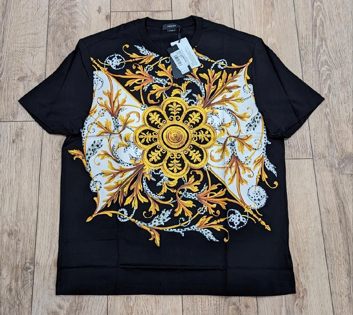595 Mens VERSACE Baroque Print Graphic Crewneck T Shirt Black