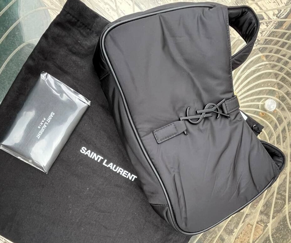 Saint Laurent Le 5 A 7 YSL Borsa a tracolla in nylon