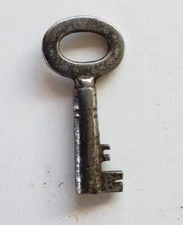 Antique Hollow Barrel Steamer Trunk Chest Cabinet Lock Key #547