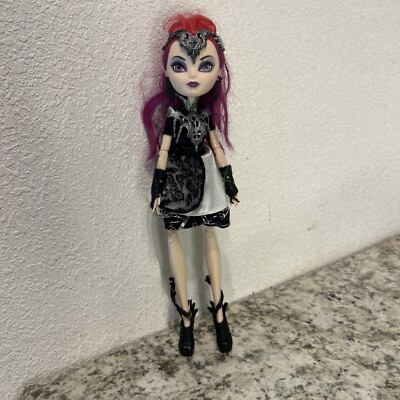 Ever After High Dragon Games Teenage Evil Queen Doll Deluxe Special Edition E1
