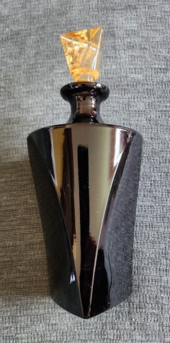 PR. OF LARGE VINTAGE TRIANGULAR BLACK GLASS with AMBER STOPPERS PERFUME BOTTLES - Picture 4 of 22