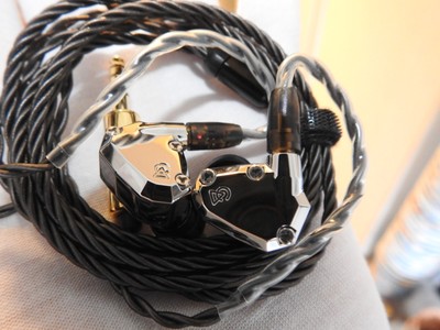 CAMPFIRE AUDIO ANDROMEDA S CAMPFIRE AUDIO ANDROMEDA S