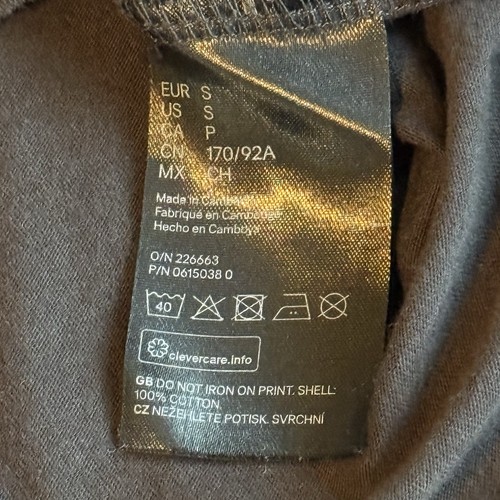 JAWS Officially Licensed Movie T-Shirt. (Ladies) SMALL (NV) DIVIDED H&M Preowned - Picture 13 of 17