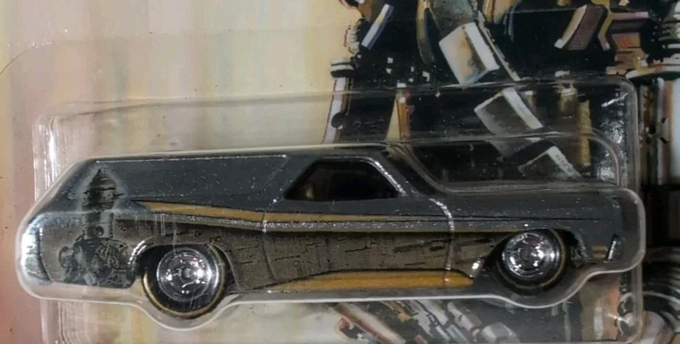 Disney Hot Wheels Pop Culture Star Wars IG-88 1970 Chevy Chevelle Delivery Wagon - Image 3 of 3