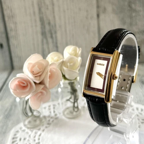 Orologio Gucci 2600L Rettangolare Stile Rosso Batteria Sostituita Originale Pulito