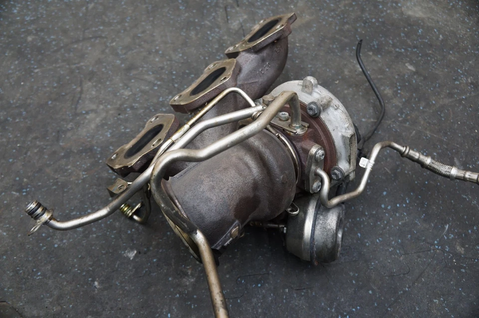 Conjunto turbocompresor lado conductor izquierdo 94612302632 OEM Porsche Macan 15-18 Foto 3 de 4