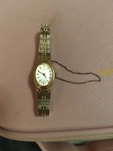 Vintage Seiko Women’s Gold Watch