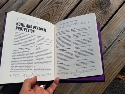 Brand New 2023 Book of Practical Witchcraft Spells Rituals & Occult PAMELA BALL - Foto 12 di 12