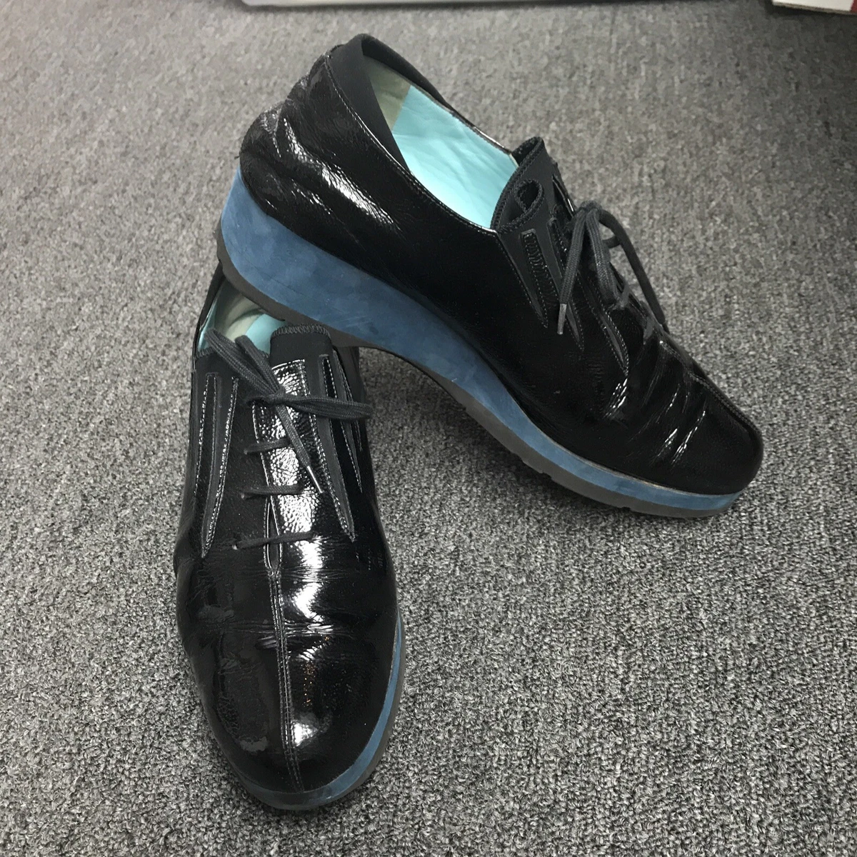 Thierry shoes store
