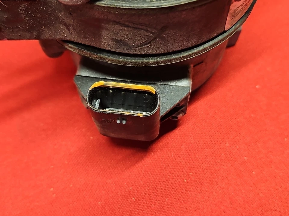 2015 Fiat 500e EV Electric Auxiliary Coolant Water Pump 52014557AC - 52k MILES! - Image 4 of 4