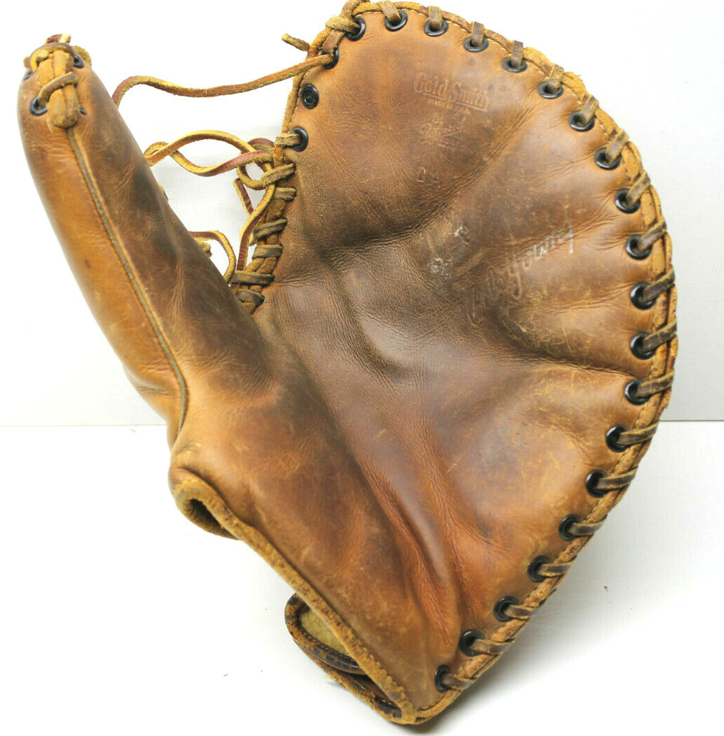 2 1940s First Baseman Gloves Gold Smith Babe Young+Wilson 3