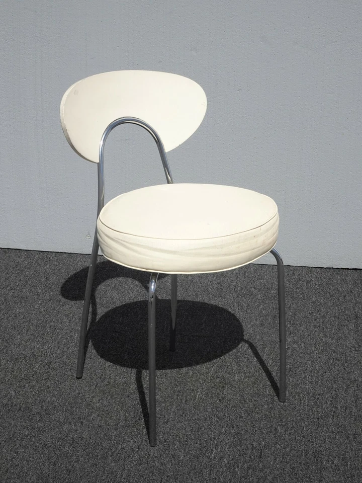 Silla auxiliar vintage moderna de mediados de siglo cromada blanca Foto 3 de 4