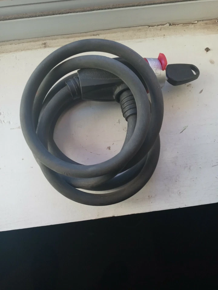 Bloqueo de cable espiral Zefal 5 pies ciclismo, bicicleta, scooter, bloqueo de cualquier cosa con llave Foto 3 de 4