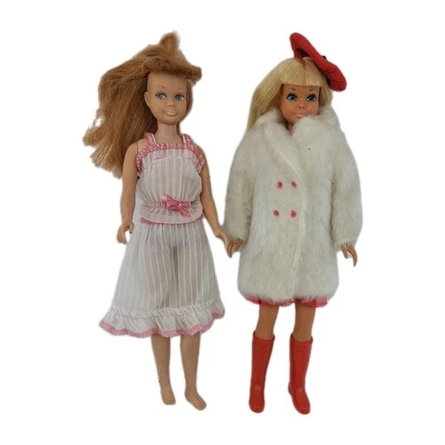 Vtg Barbie Skipper White "Chill Chasers" Coat #1926, White Fluffy Coat + More!