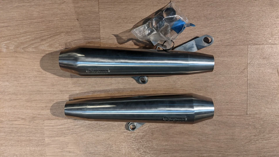 NEW Vance & Hines Brushed Exhaust A9600518 for Triumph Street Twin/Street Cup - Image 2 of 4