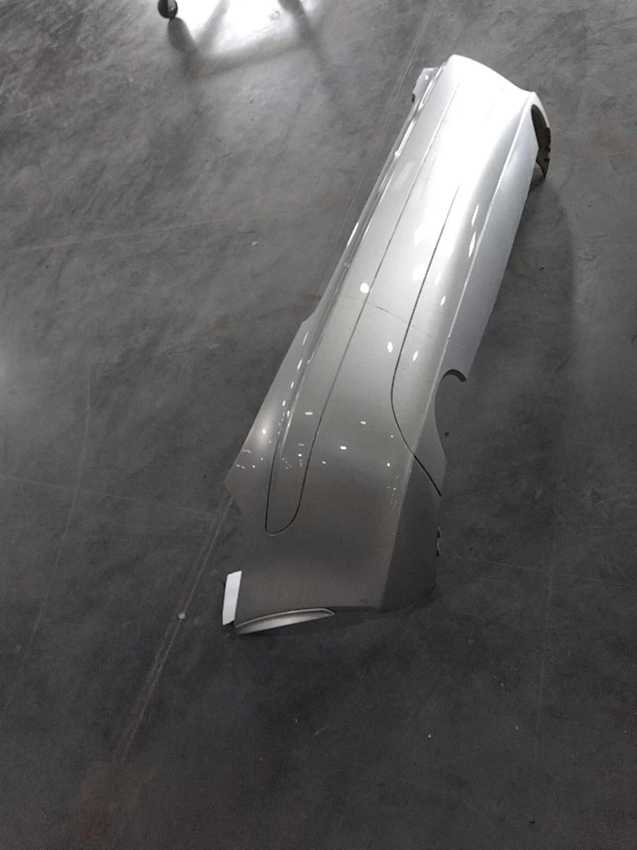 Mercedes-Benz SLK 2006 2 puertas conv conjunto de parachoques plateado fabricante de equipos originales usado 1716100014 Foto 2 de 4