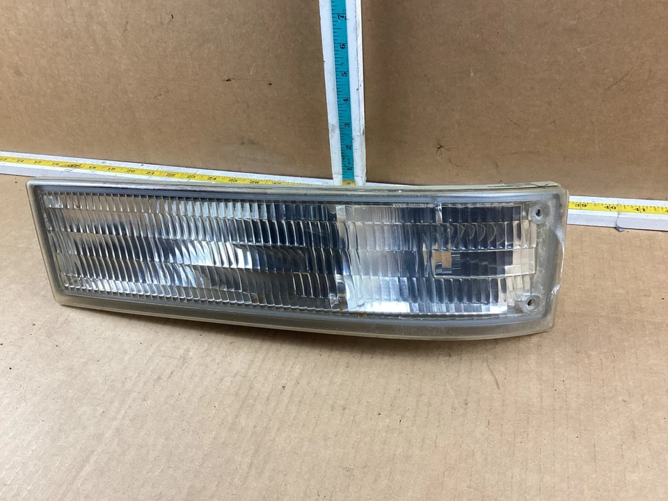 Luz de señal de giro marcador/esquina lateral izquierda Chevrolet Astro 1995-2005 Foto 2 de 4