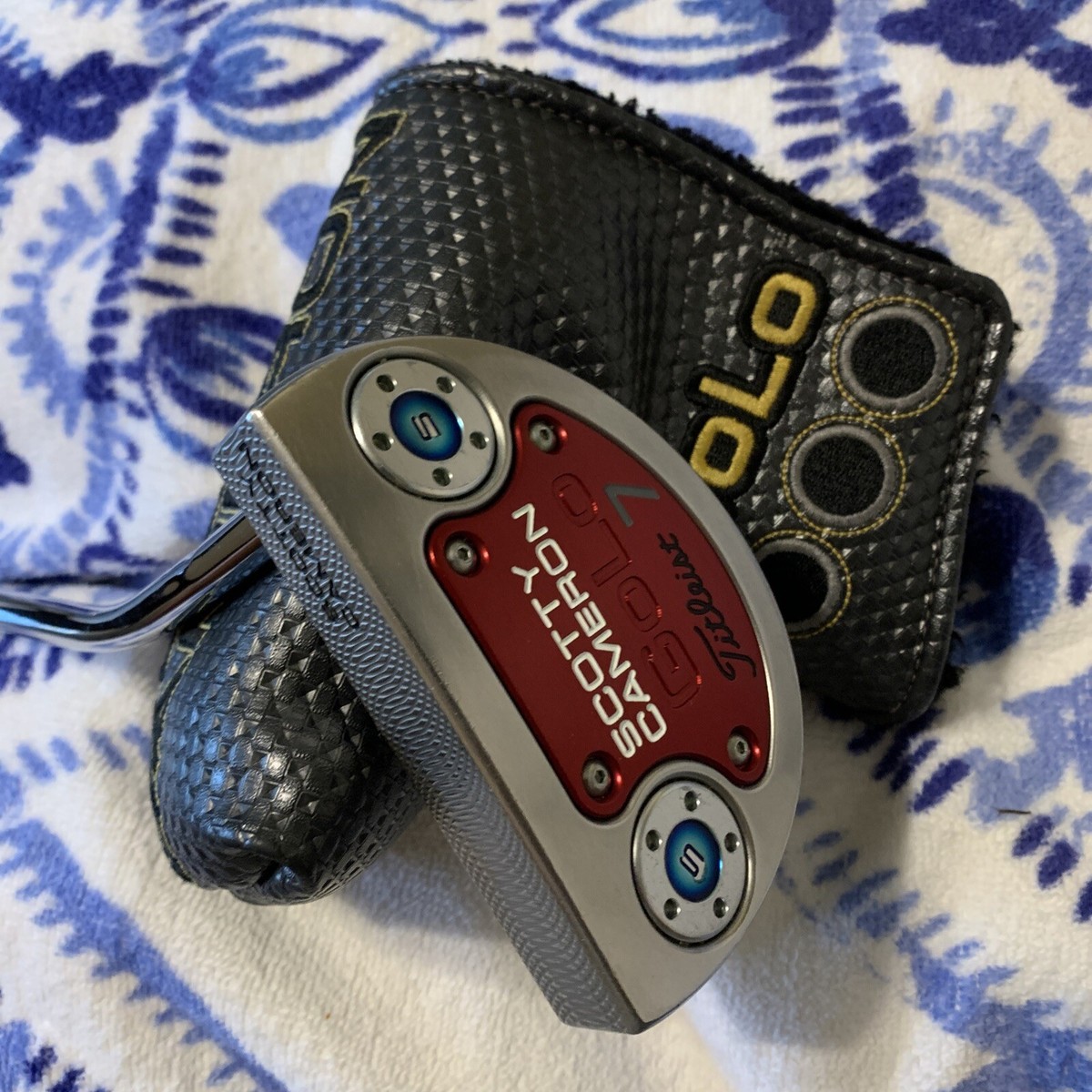 Scotty Cameron GOLO 7 Putter With Head Cover. Putter Has