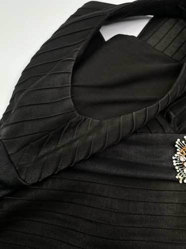 Vintage R&M Richards Black Ruffled Dress Size 14P Sleeveless Stretch V Neck - Picture 9 of 16