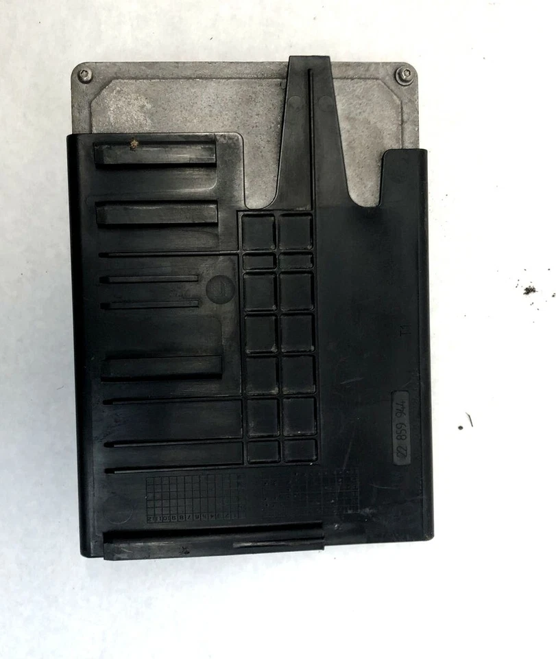 Unidad de módulo de control del motor Chevrolet Malibu 2013-2016 ECM ECU OEM 1266420  Foto 2 de 3