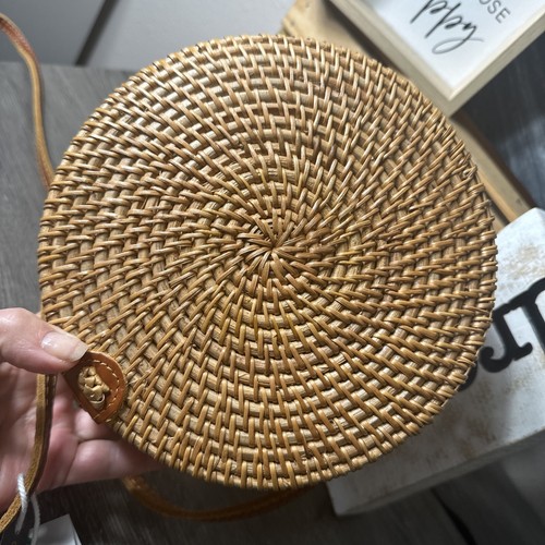 Unbranded Wicker/Straw Boho Chic Floral Lined Round Leather Strap Crossbody NWT - Picture 12 of 20