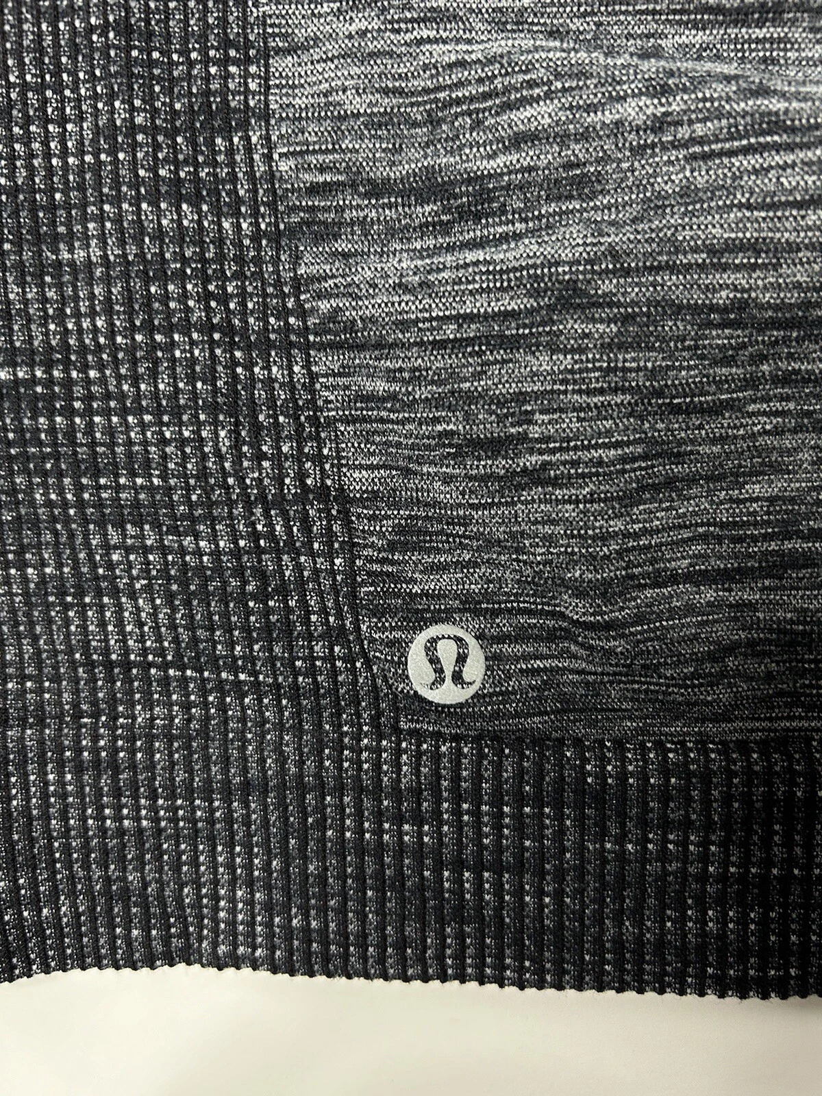 lululemon swiftly tech 1/4 zip long sleeve stretch jacket
