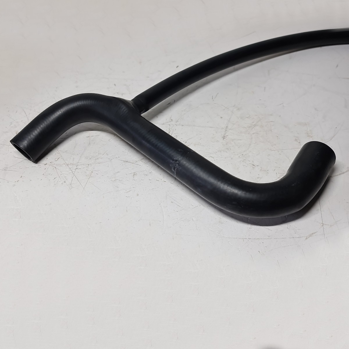 Manchon De Vasque à Radiateur SAIAG Pour Lancia Y10 1.0 Turbo – Pièce Neuve – Référence OE 7592332 – Fabriqué En Italie