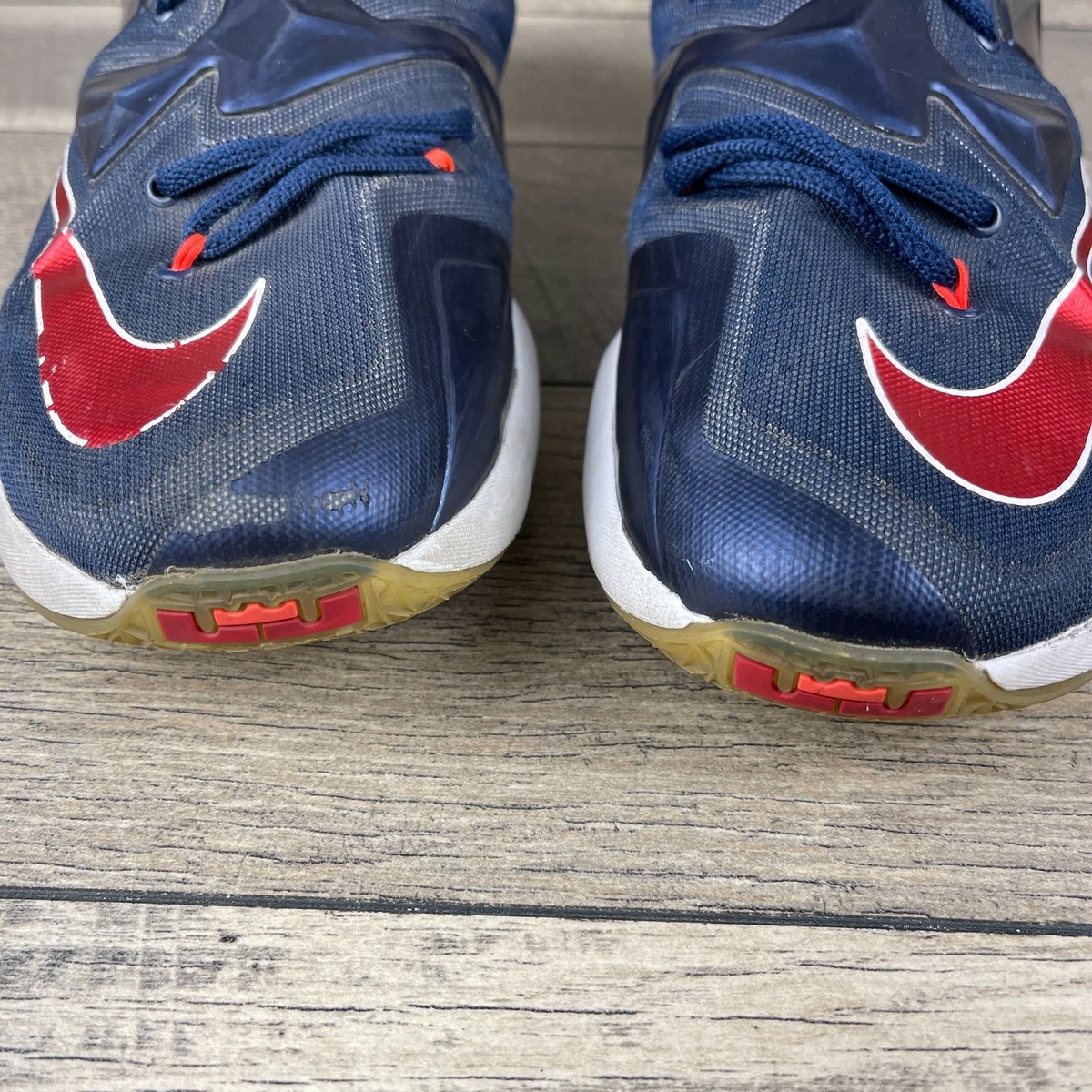 Nike Lebron XIII 807219-461 Men display picture 3