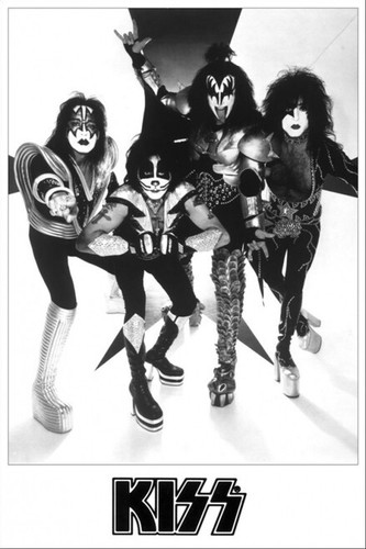 KISS STICKER 18A HARD ROCK classic GLAM shock HEAVY METAL VAN Gene Paul ACE #39 - Picture 6 of 22
