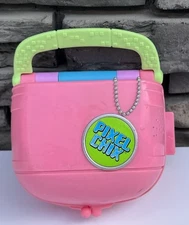 Pixel Chix Works Food Court & Boutique Love 2 Shop Mall Purse Mattel 2005