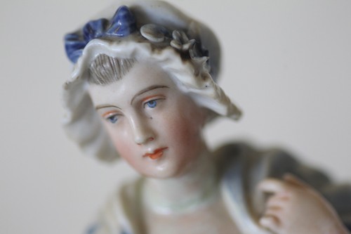 Antique Pair of Large Continental Porcelain Figures - Picture 4 of 14